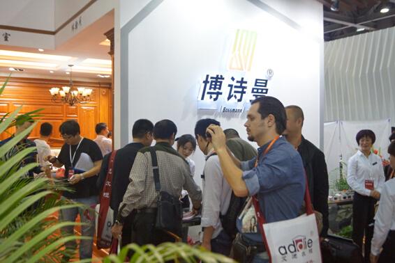 閃耀全場(chǎng) 博詩(shī)曼2015衣柜展綻放深厚品牌精髓