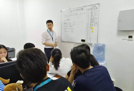 百萬年薪不是夢(mèng)，福林文員啃得動(dòng)!