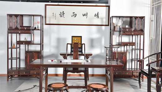 中國(guó)的紅木家具,一桌一椅即成風(fēng)景,這就是獨(dú)特的魅力