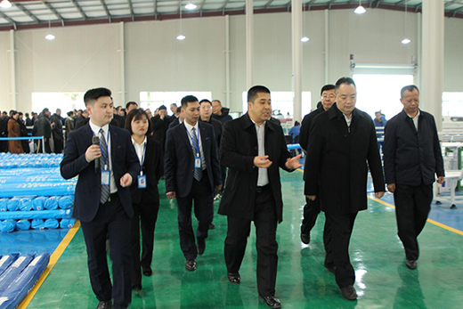 南充市委領導率重點項目觀摩團蒞臨南充金德管業(yè)視察