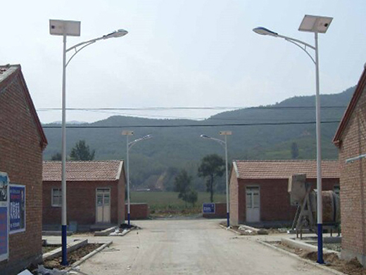農(nóng)村6米太陽(yáng)能路燈燈桿價(jià)格多少錢