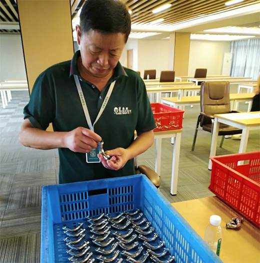巧學(xué)善思煉精藝 沉著冷靜創(chuàng)佳績 金威管業(yè)技能大比武