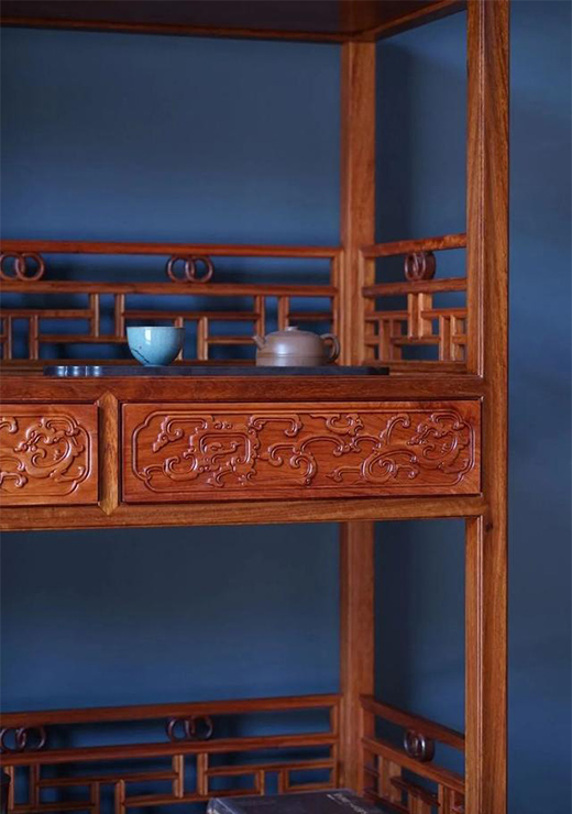 緬甸花梨書架，呈現(xiàn)一件紅木家具完美的詮釋