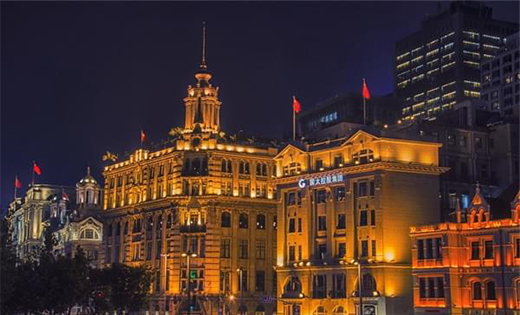 樓體亮化照明讓城市的夜景更加迷人