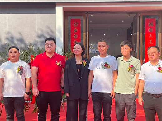 熱烈慶祝新潤成瓷磚(金華)專賣店隆重開業(yè)&21周年慶!